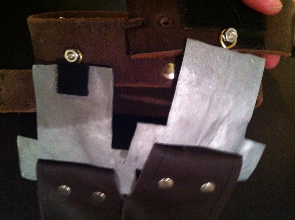 Han Solo Belt Holster Buckles - cosplay tutorial