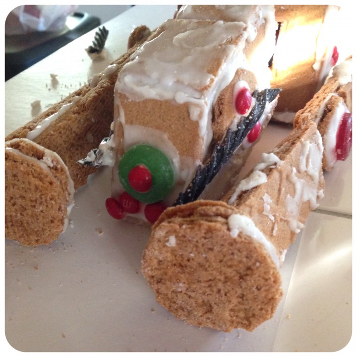 Making of Gingerbread Star Wars AT-AT Walker